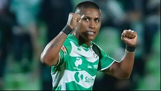 Voces desde México: ¿cuál es el presente de Pedro Aquino y cómo llegaría a la posible convocatoria?
